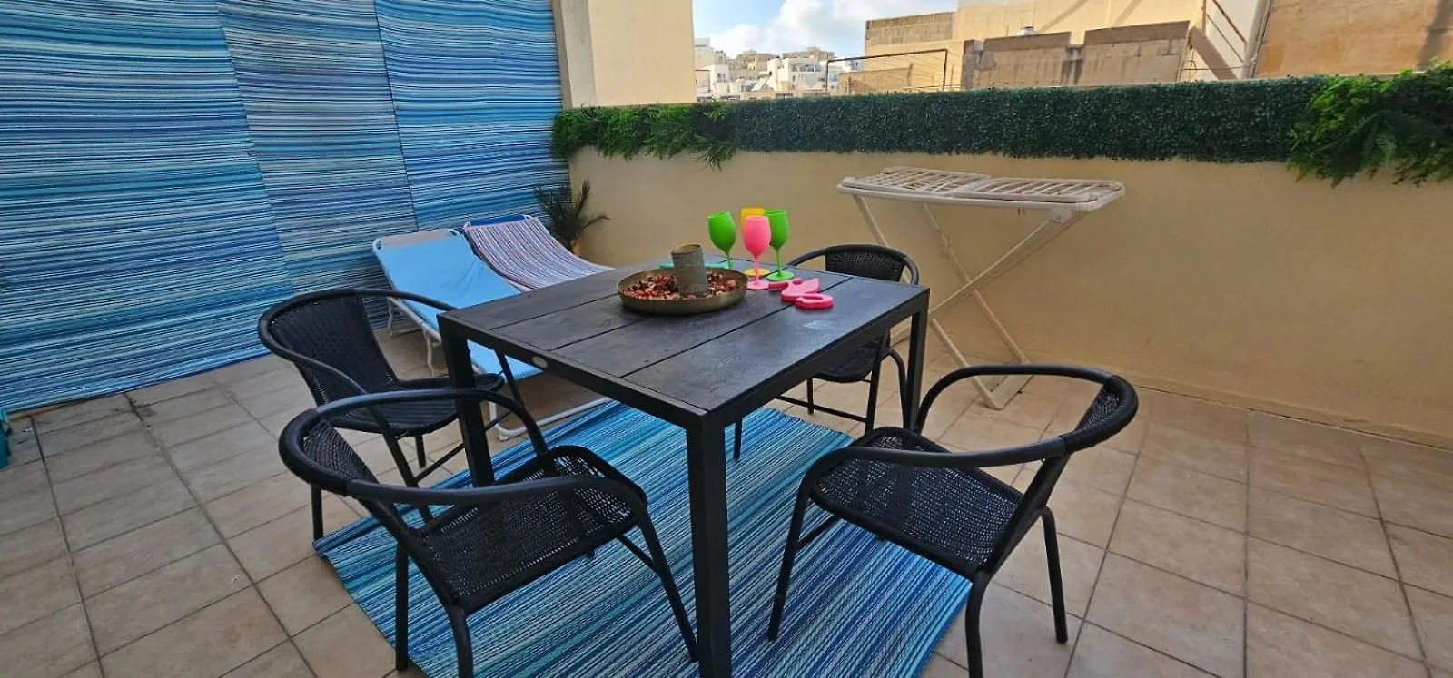 Rooftop St Julians Apartment E1 St. Julian's