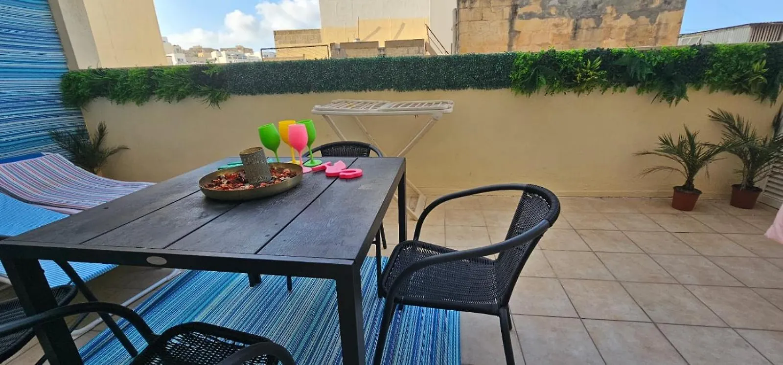 Rooftop St Julians Apartment E1 Saint Julian's